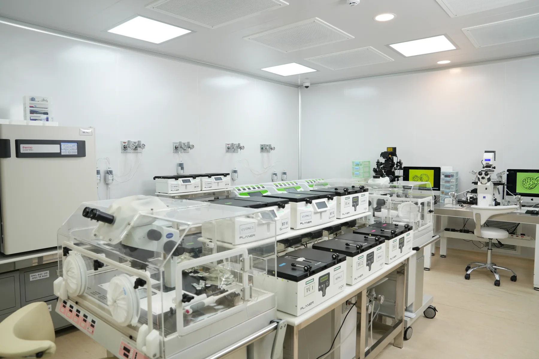 Phòng Lab nuôi phôi